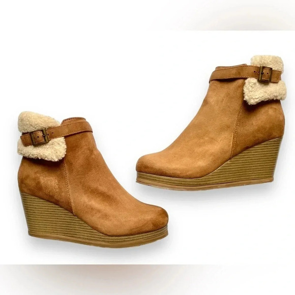 Cheeks Shoes - Cheeks Fit Body By Tony Little Designs Fur Trim Faux Suede Wedge Ankle Boots NEW